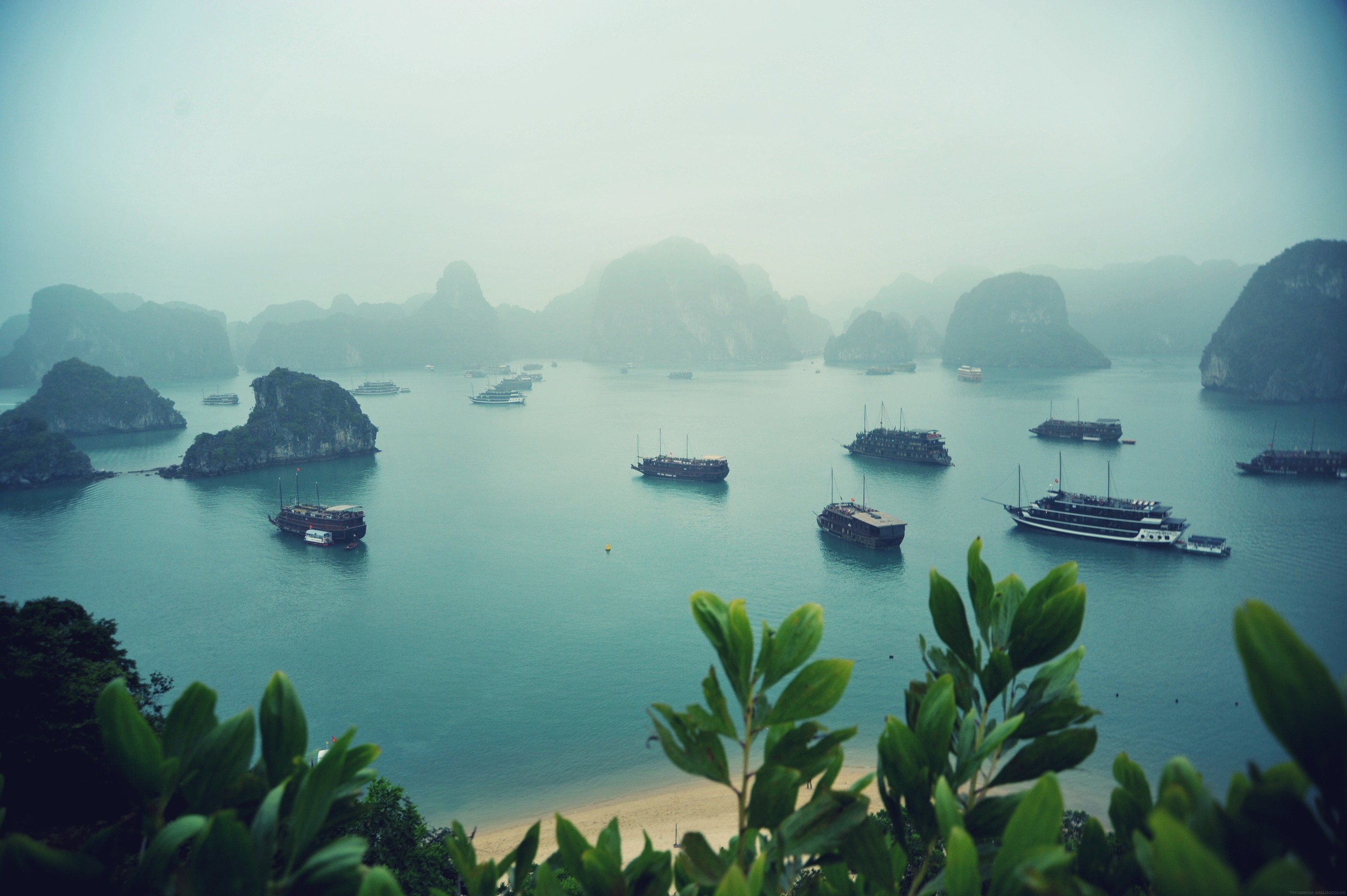 halong bay_effected.jpg