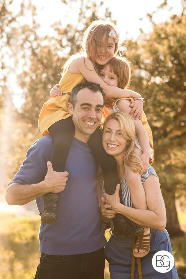Edmonton_family_photos_portrait_fun_unposed_natural_parrott_16.jpg
