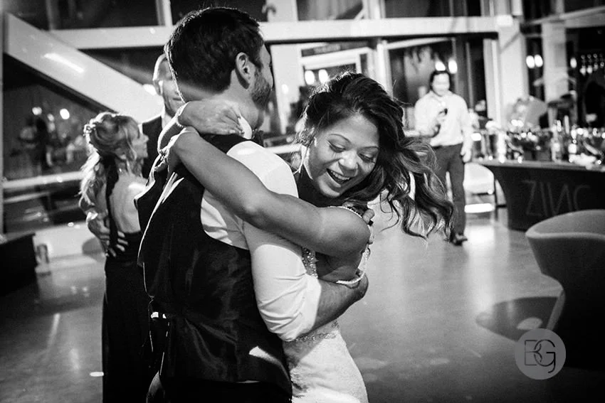 Edmonton-wedding-photographers-art-gallery-of-alberta-aga-basilica-yvonne-chris-32.jpg