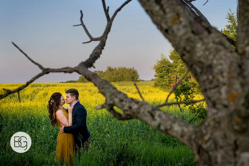 Edmonton_wedding_photographers_engagement_alberta_Katrina_aaron_06.jpg