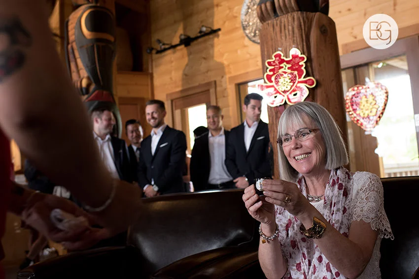 LindaMatt_blog_tofino_wedding_23.jpg