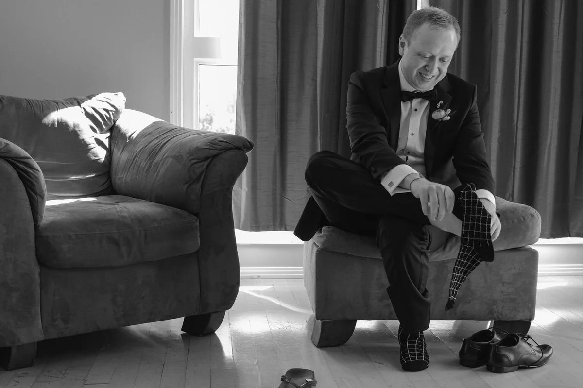 Edmonton-wedding-photographers-cafe-linnea-priyanka-clayton-05.jpg