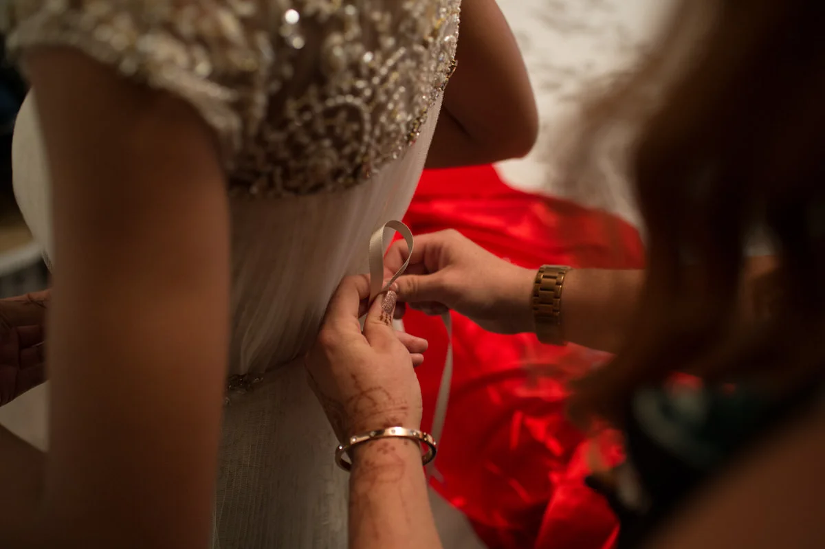Edmonton-wedding-photographers-cafe-linnea-priyanka-clayton-08.jpg