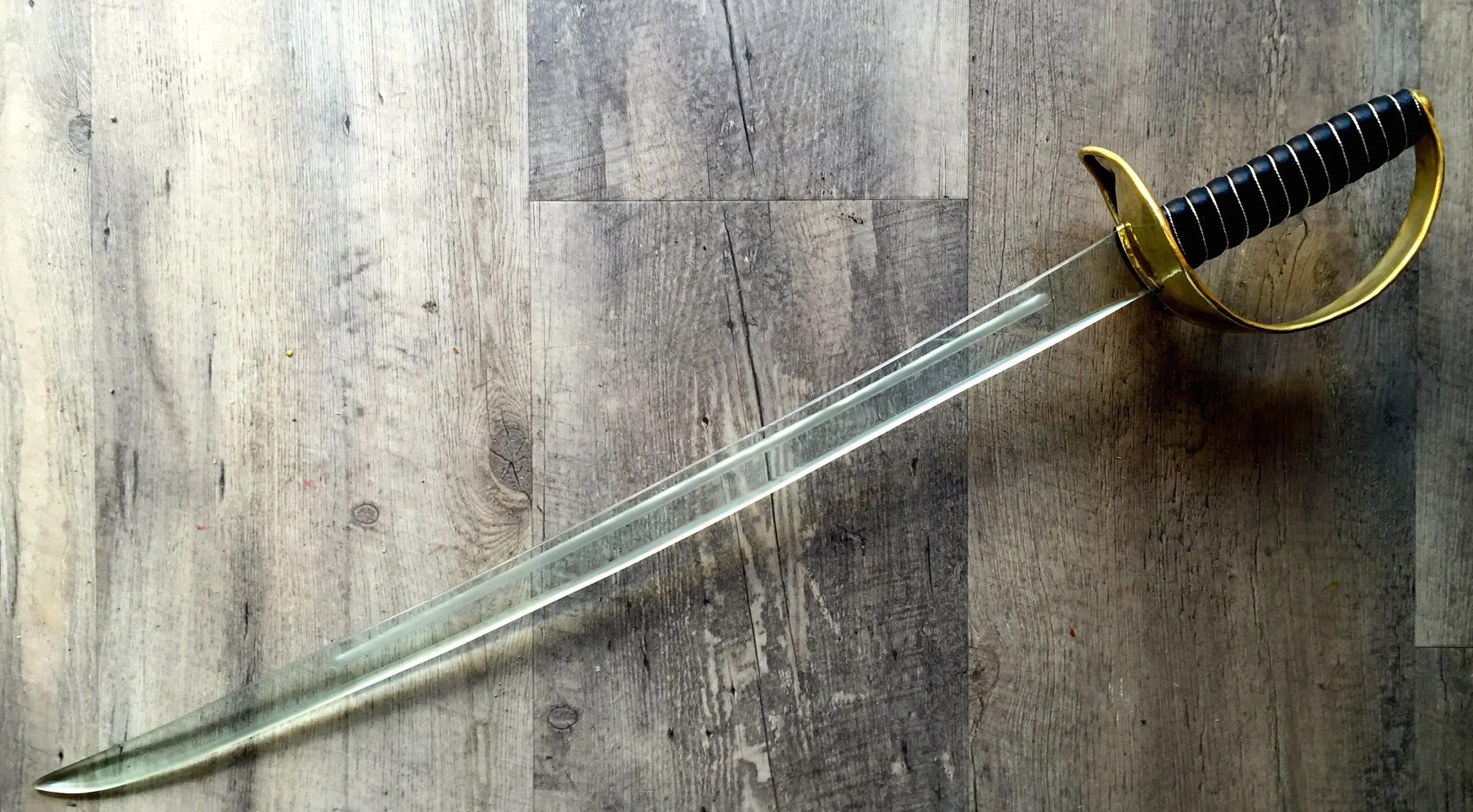 Sabrera med Glas sabel...50.000 kr eller glassar-sabel?