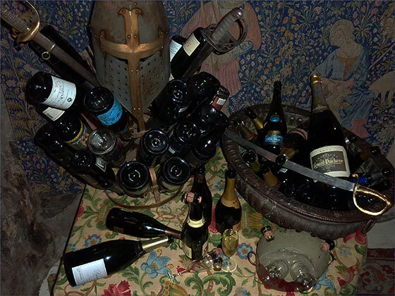 Sabrera champagne i Gamla stan - Les Onze Mille Sabrage