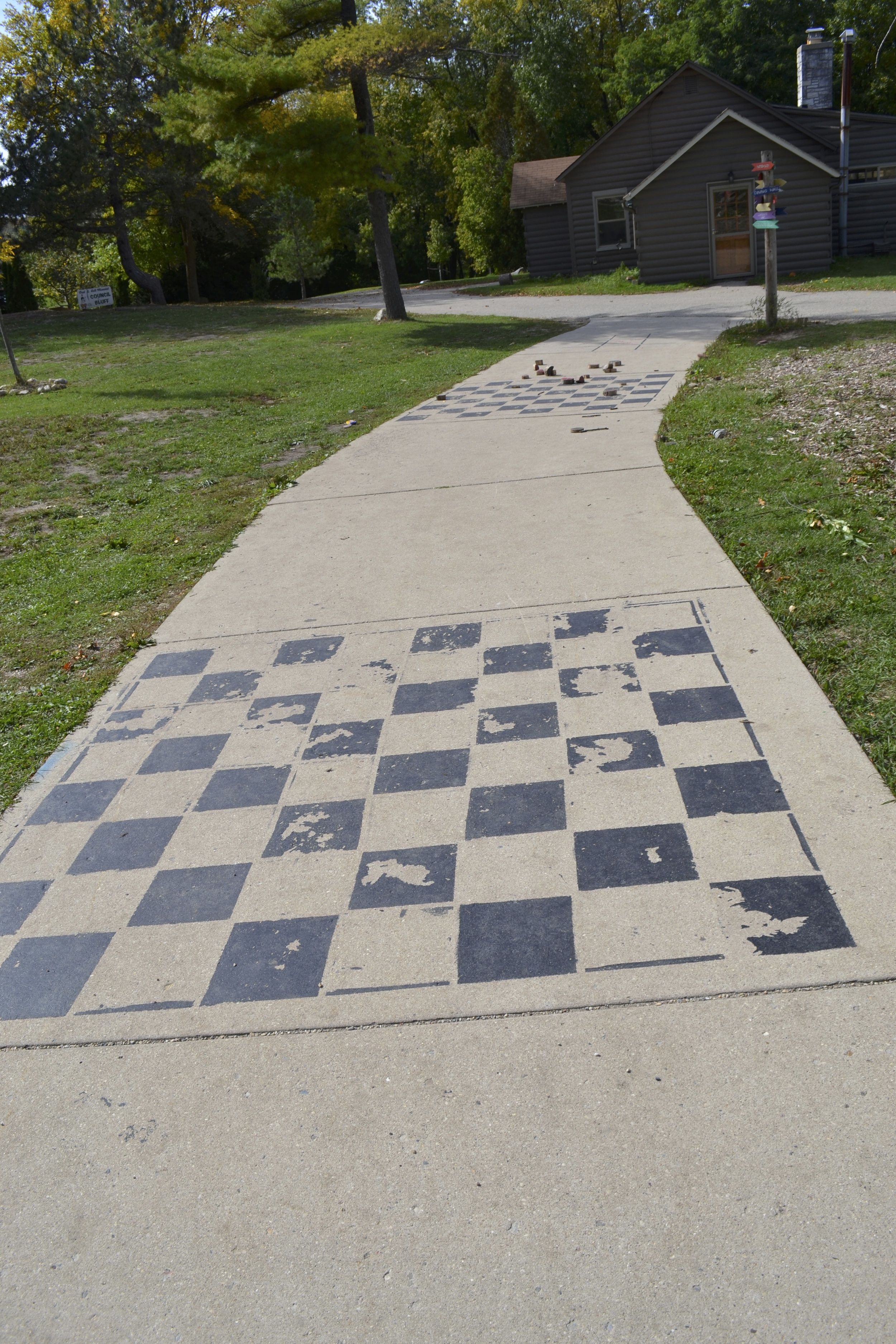 Side Walk Checker with Tree Rounds