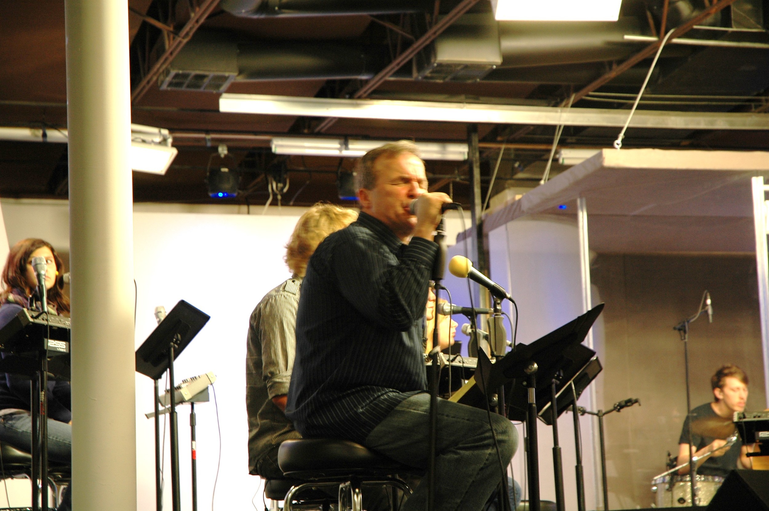 Mike Bickle prayer leading at IHOP-KC