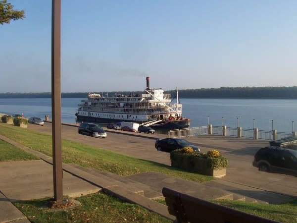 Paducah Kentucky - Tennessee River