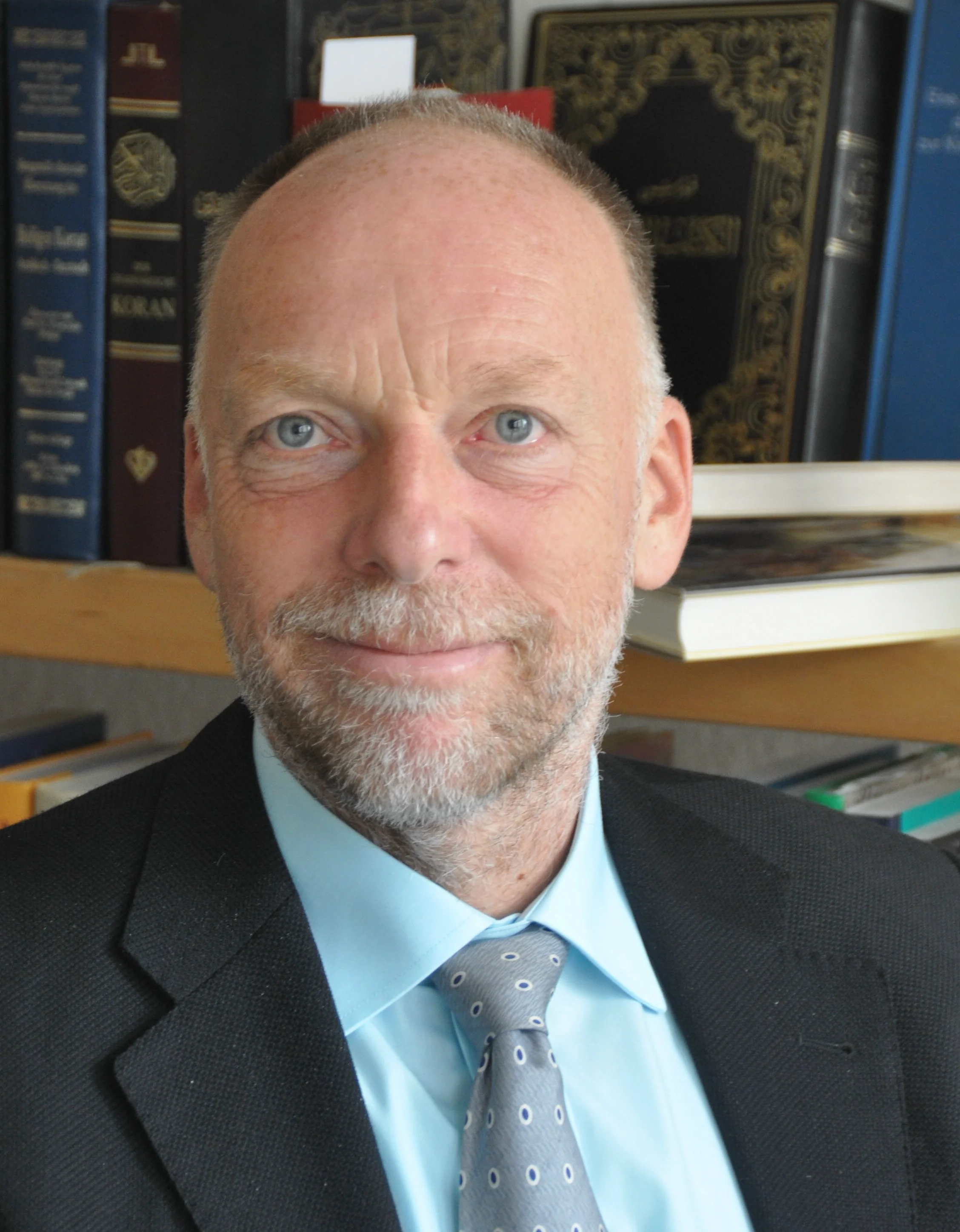 Dr. Frank van der Velden ist seit 1.8.2014 Leiter der katholischen Erwachsenenbildung in Wiesbaden und hat zuvor 17 Jahre in Ägypten und in den Ländern der Region des Nahen Orients gearbeitet. Foto: Bistum Limburg