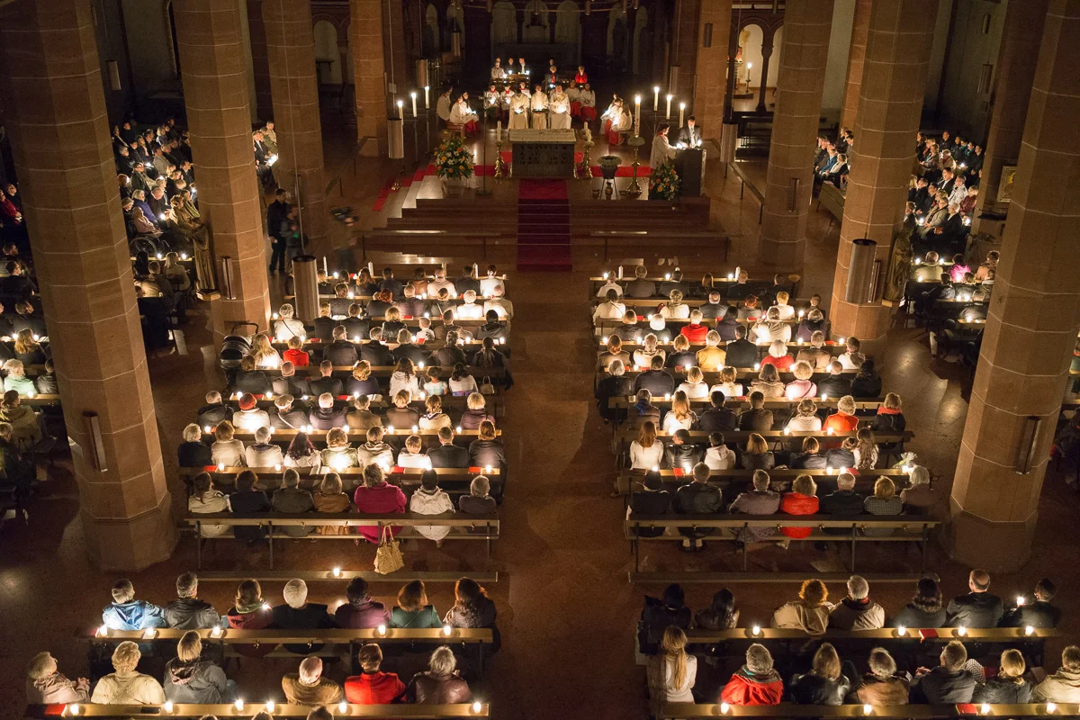 Osternacht in St. Bonifatius.