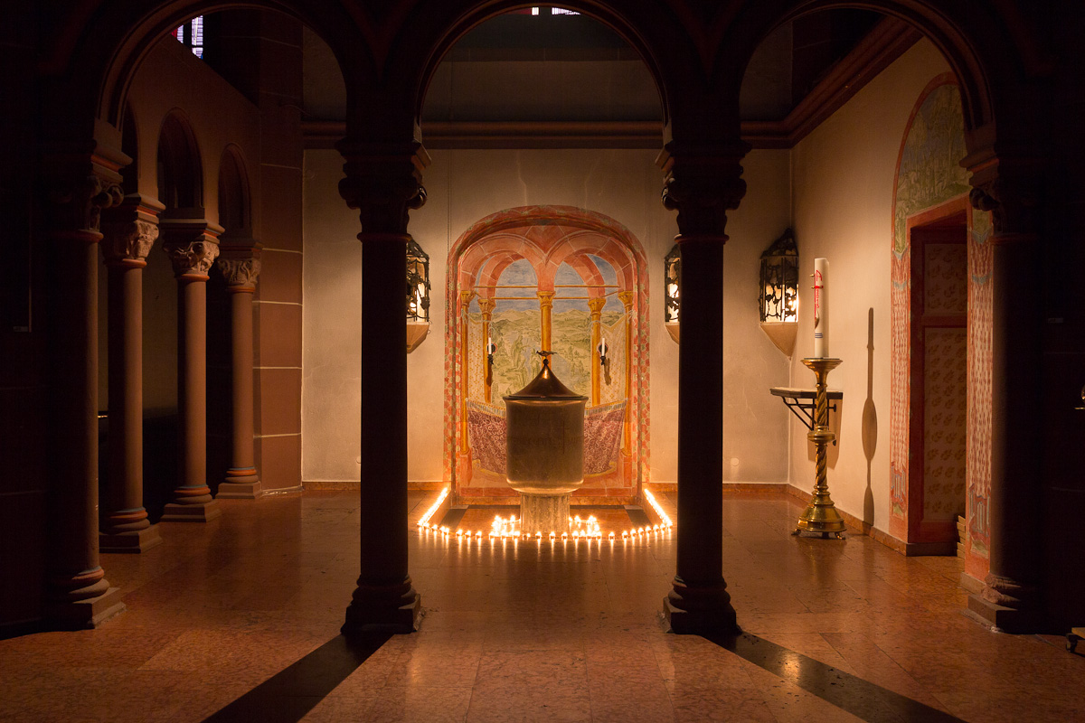 CHRISTallisationspunkte 2014, Taufbecken in St. Bonifatius. Foto: Benjamin Dahlhoff