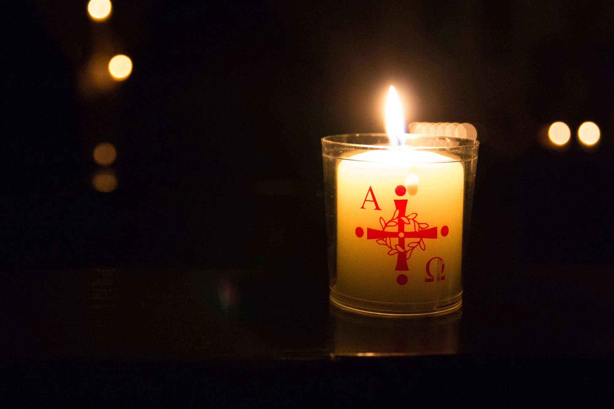 Osterlicht - aufgenommen in der Osternacht 2015 in Dreifaltigkeit. 2015 Benjamin Dahlhoff