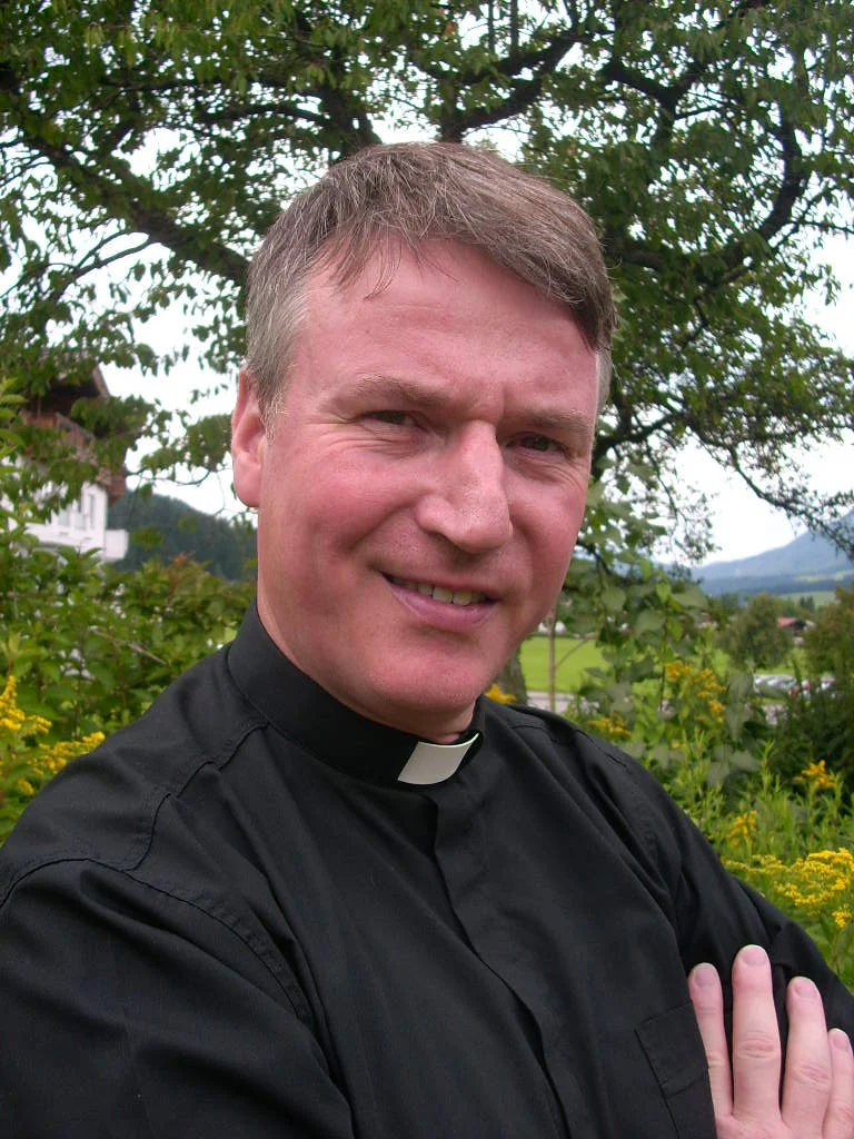 Pfarrer Klaus Krechel ist Seelsorger am katholischen St. Josefs-Hospital in Wiesbaden