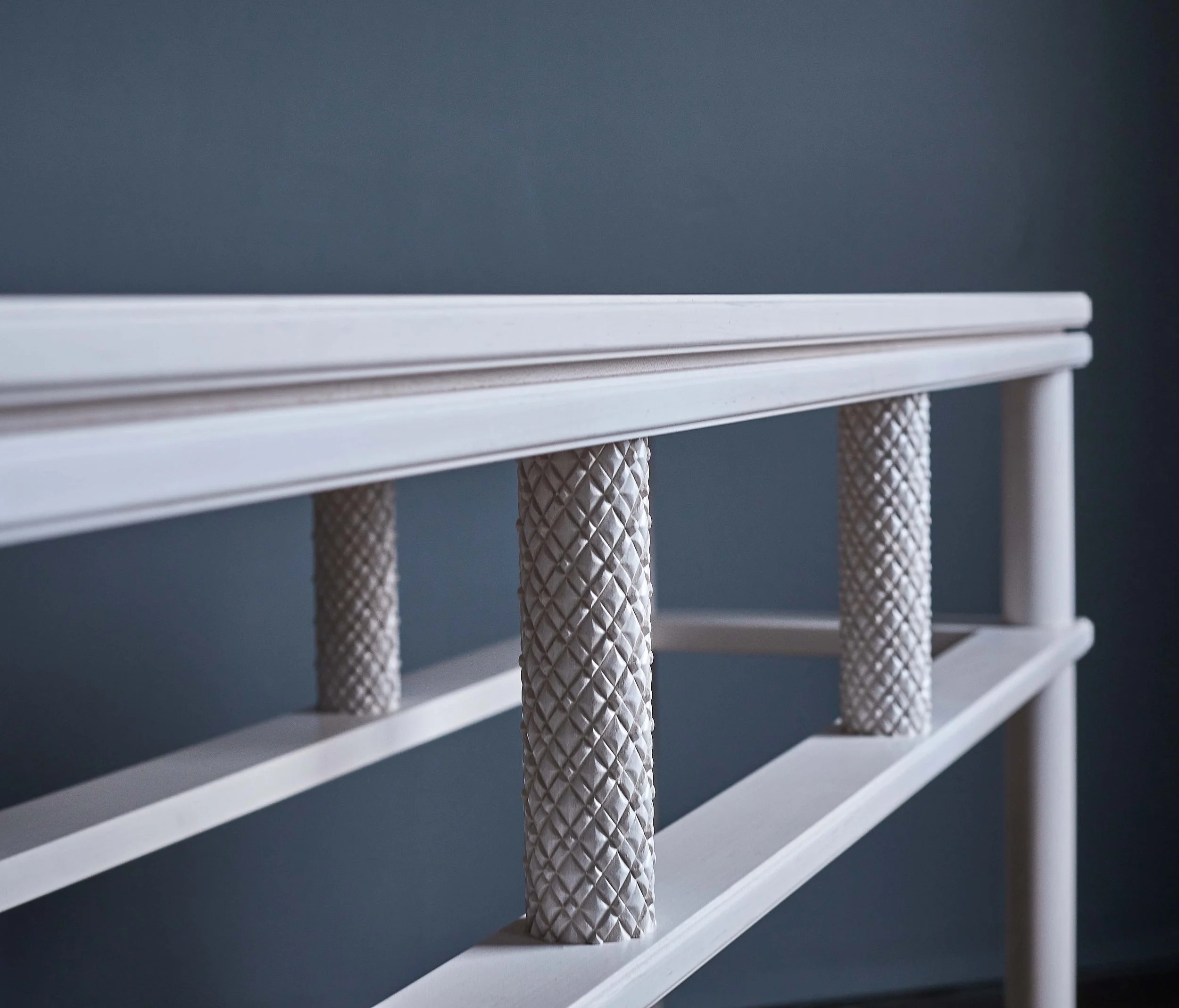 OLNEYVILLE CONSOLE-GLACIER-ASH-SOUTH VIGNETTE-DETAIL2.jpg