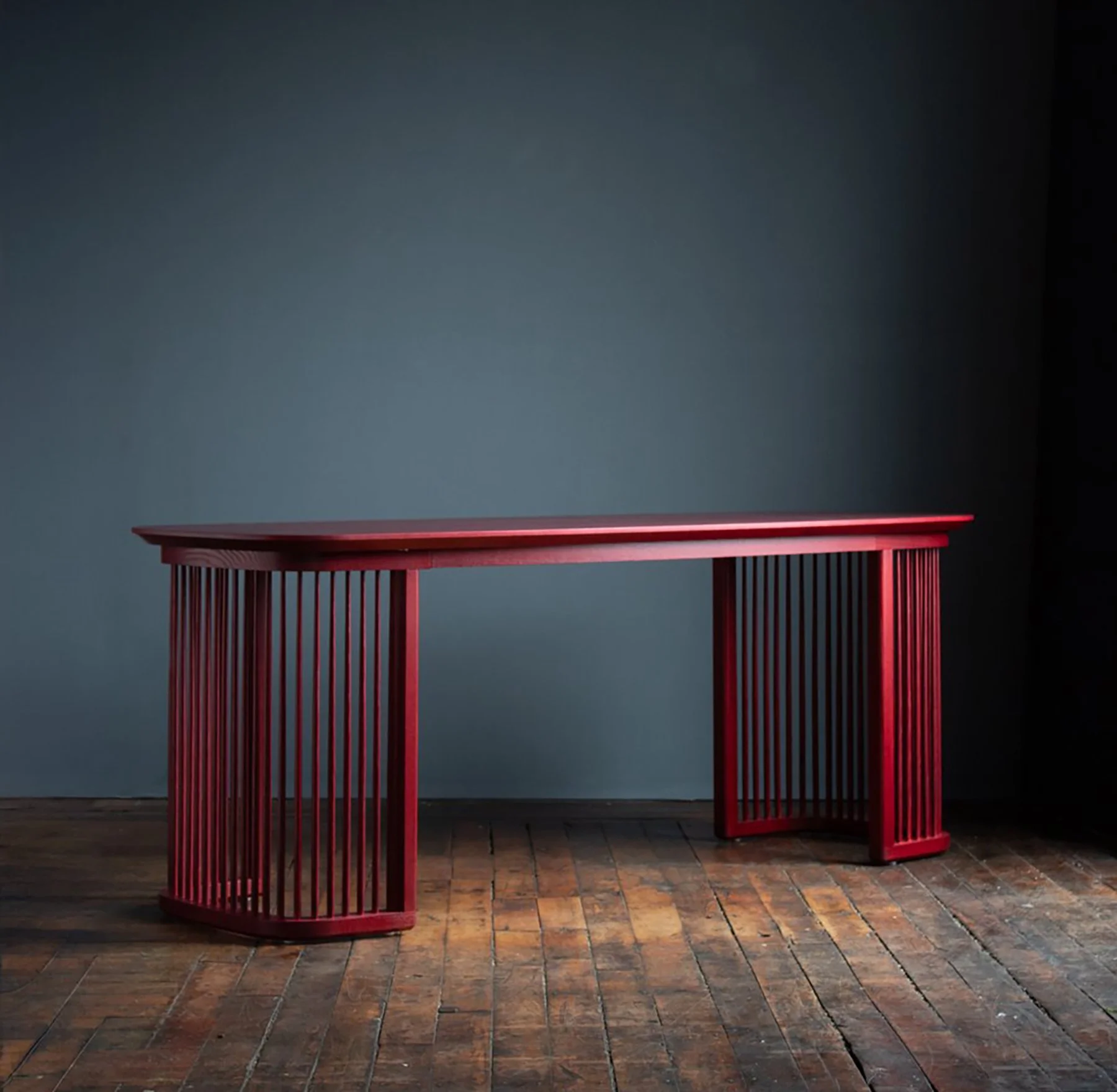 CAMPINA DESK_OXBLOOD_ASH_QUARTER_SOUTH.jpg