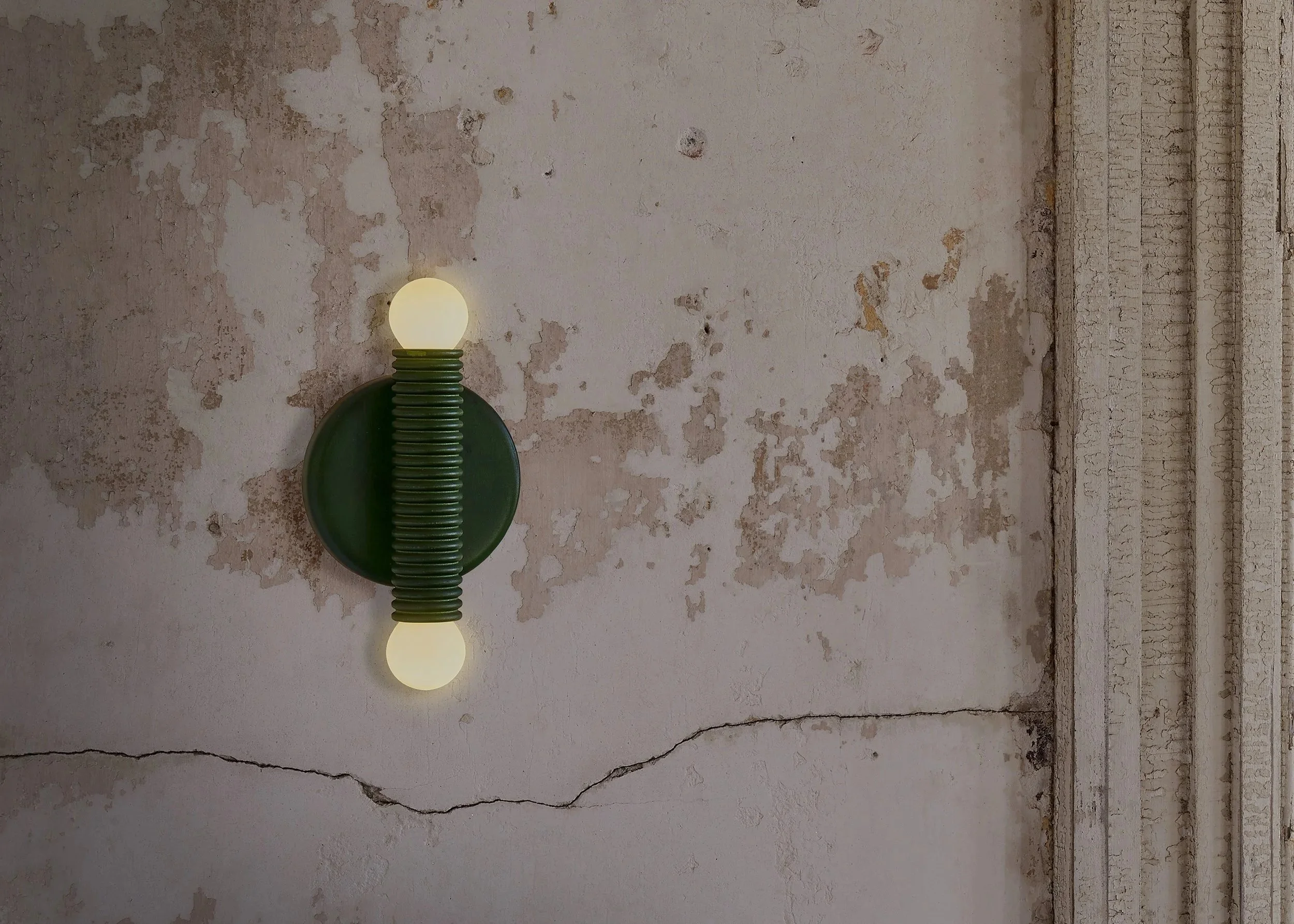 LIDO-PETITE SCONCE-ASH-HUNTER-CAPTAINS QUARTERS-3 - VIGNETTE.jpg