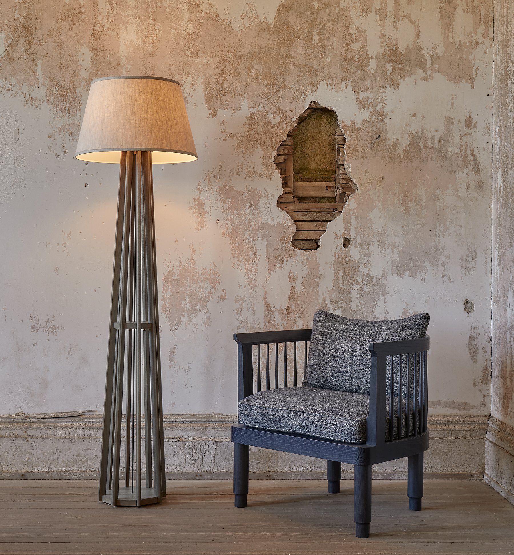 INLET LOUNGE-ASH-AZIMUTH-TORRE FLOOR LAMP-SALT POND-CAPTAINS QUARTERS.jpg