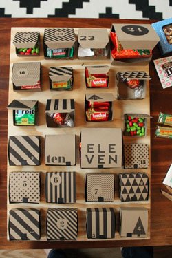 Modern-Advent-Calendar 7.jpg