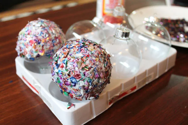 Confetti Christmas Ornament 5.jpg