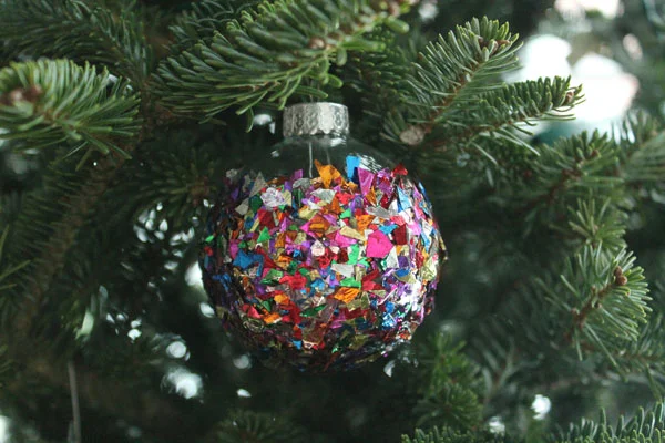 Confetti Christmas Ornament 7.jpg
