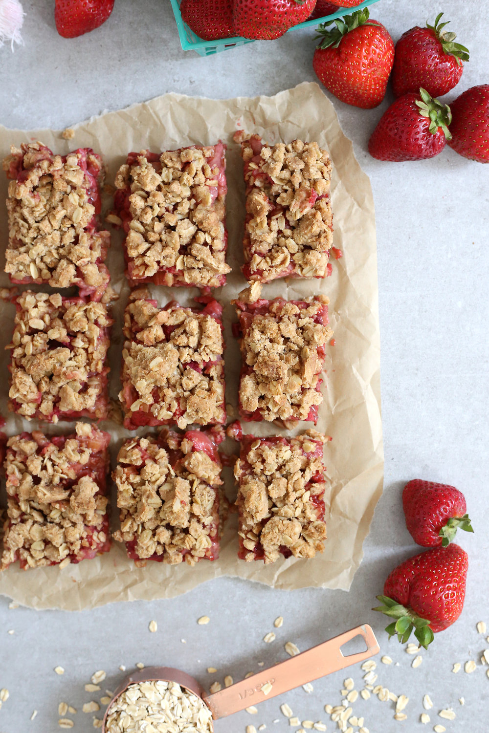 Perfect summer treat: Strawberry Rhubarb Bars! Get the recipe: Unusuallylovely.com