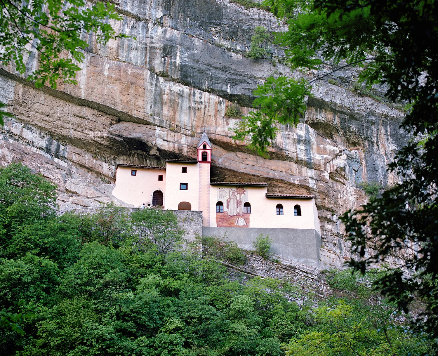 Church In The Cliff- 171