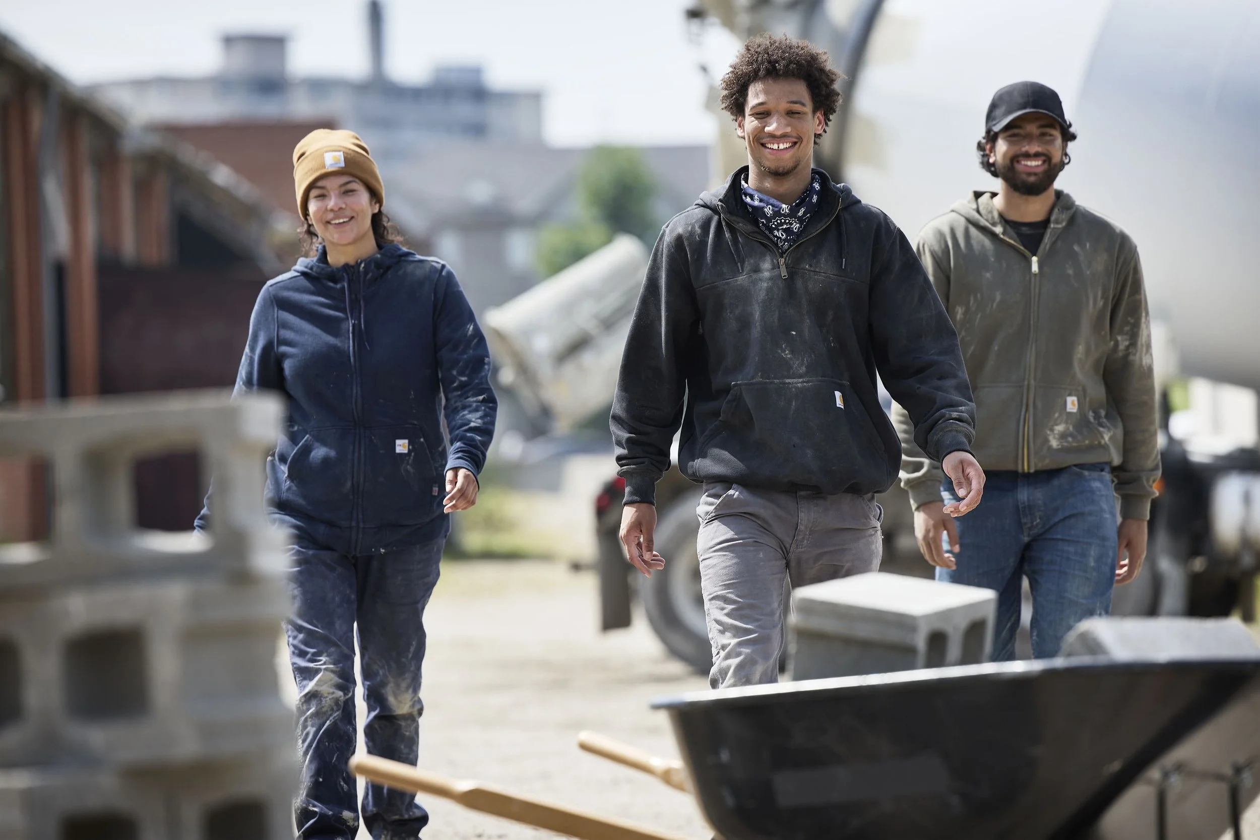 Vestis_DS_Toronto_Day_03_Shot_16_OakStreet_CinderBlocks_Carhartt_5804_8687_3446 copy.jpg