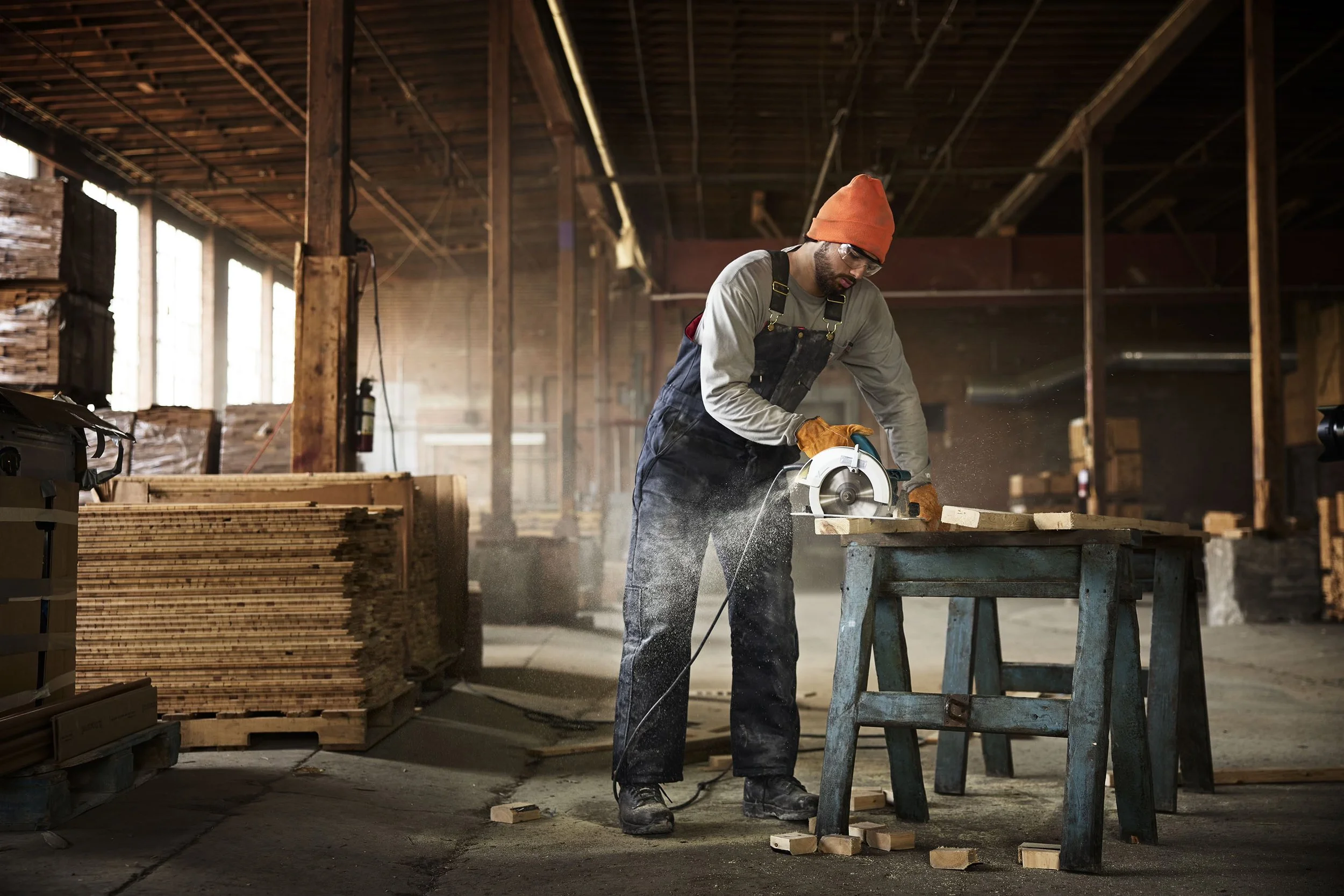 Vestis_DS_Toronto_Day_03_Shot_03_OakStreet_Lumber_SteelGuard_3357_3355_0507 dirt copy.jpg