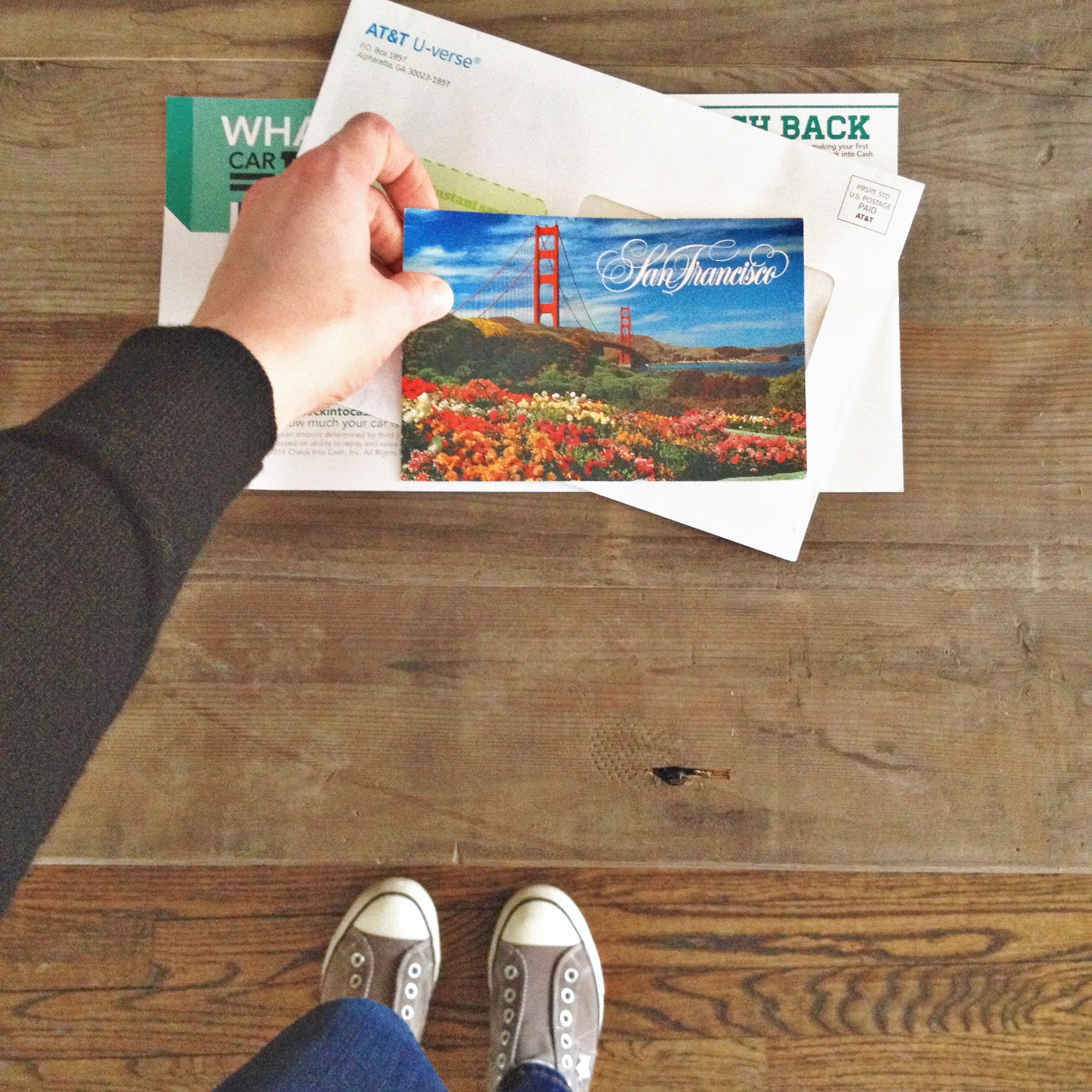 Photo that @tamikeehn took of the postcard I sent her and tagged with #thePostCardDiary