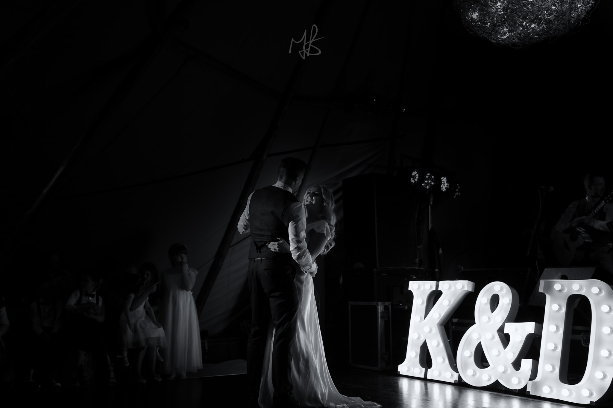 Northern_Ireland_Wedding-Photographer-Mark-Barnes-Newry_wedding_Photography-Katie&Darren-85.jpg