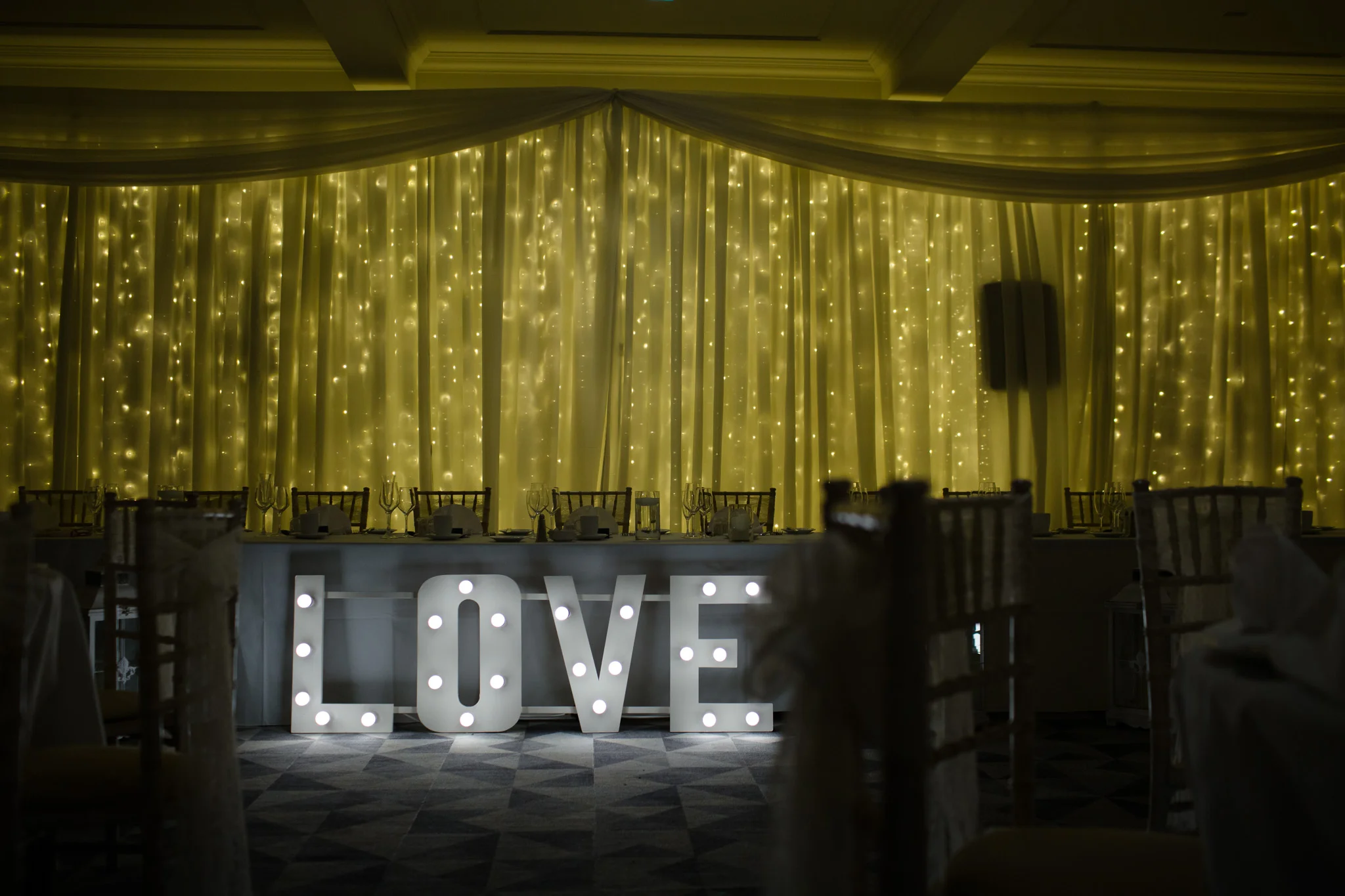Mark_Barnes_Northern_Ireland_Wedding_Photography_Marine_hotel_ballycastle_Wedding_Photography_Janet&Darren-25.jpg