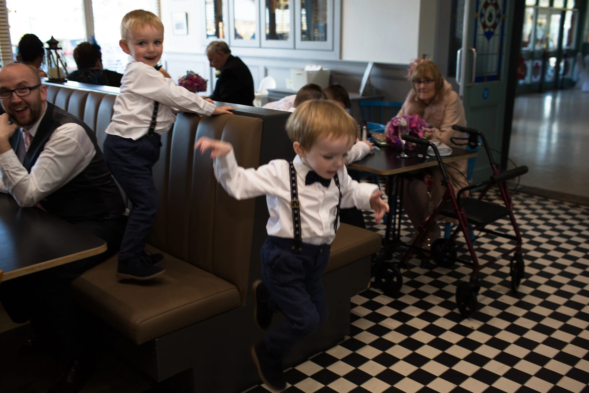 Mark_Barnes_Northern_Ireland_Wedding_Photography_Marine_hotel_ballycastle_Wedding_Photography_Janet&Darren-27.jpg