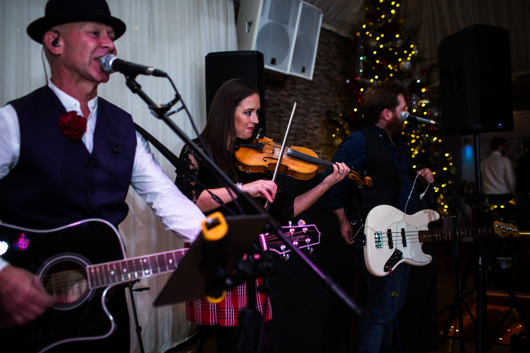 Mark_Barnes_Northern_Ireland_wedding_photographer_Harveys_Point_Donegall_Wedding_photography-Adam&Gemma-70.jpg