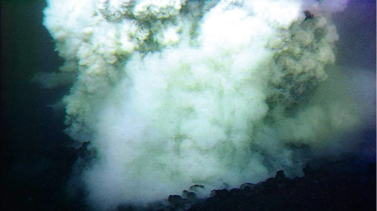MARIANA JAPAN US UNDERSEA VOLCANO