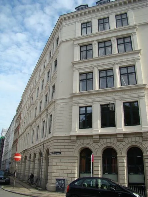 Ejendommen set fra Heibergsgade