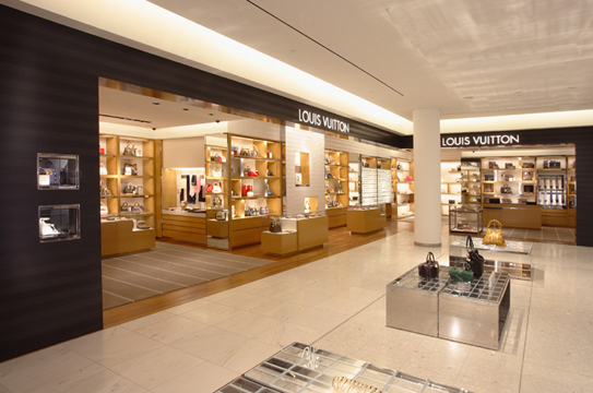Louis Vuitton concession on the ground floor of Holt Renfrew, Vancouver. Other concessions include Gucci, Dior, Prada and Burberry. Tod's and Fendi boutiques are also featured.&nbsp; Image Source