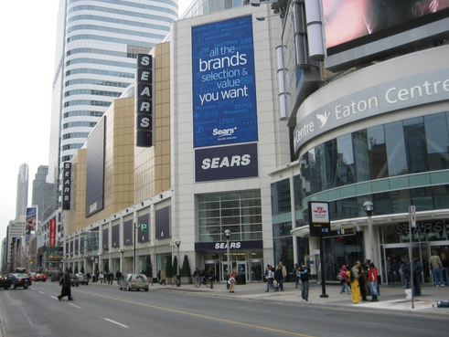 The Toronto Eaton Centre, in Canada's busiest shopping area. We'd expect Uniqlo to locate in or near the mall. Photo: Wikipedia
