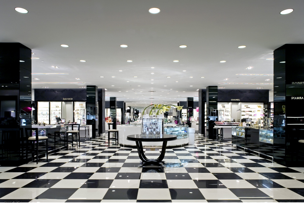 Bloomingdale's in Chestnut Hill, MA. Photo: www.callison.com