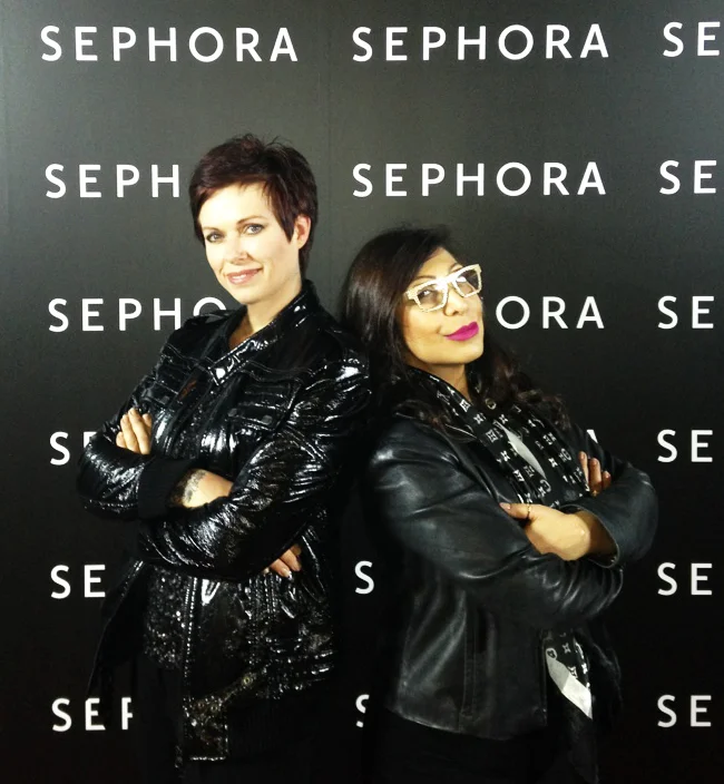 Fashion insider Helen Siwak (left) with StyleByDona of DonnaRoseStyles.com.