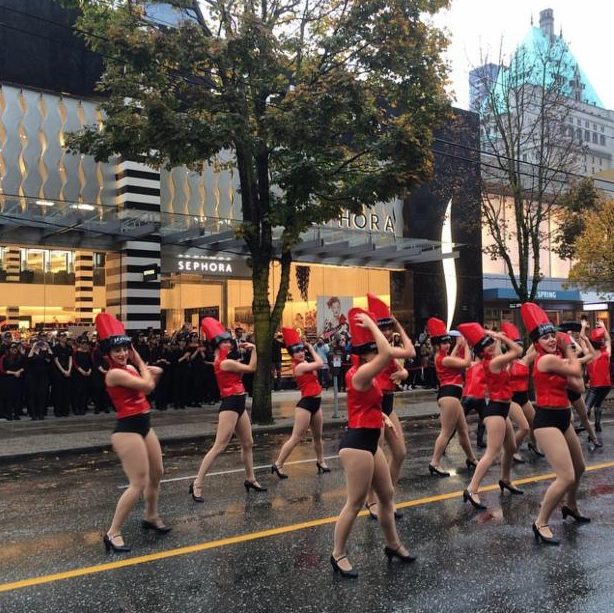 Dancing lipstick dispensers at Sephora Robson Street's grand opening. Photo: Robson Street BIA, Via Twitter. 