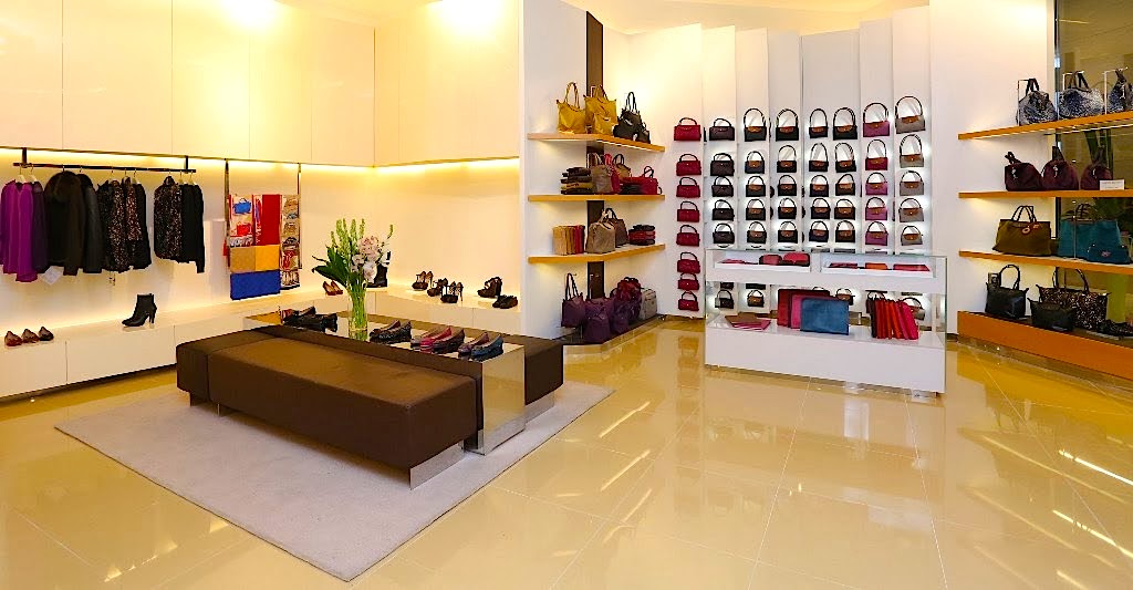 Longchamp boutique, featuring ready-to-wear and footwear. Photo: www.sunshinekelly.com