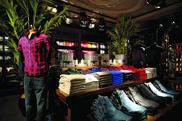 Photo: Abercrombie & Fitch