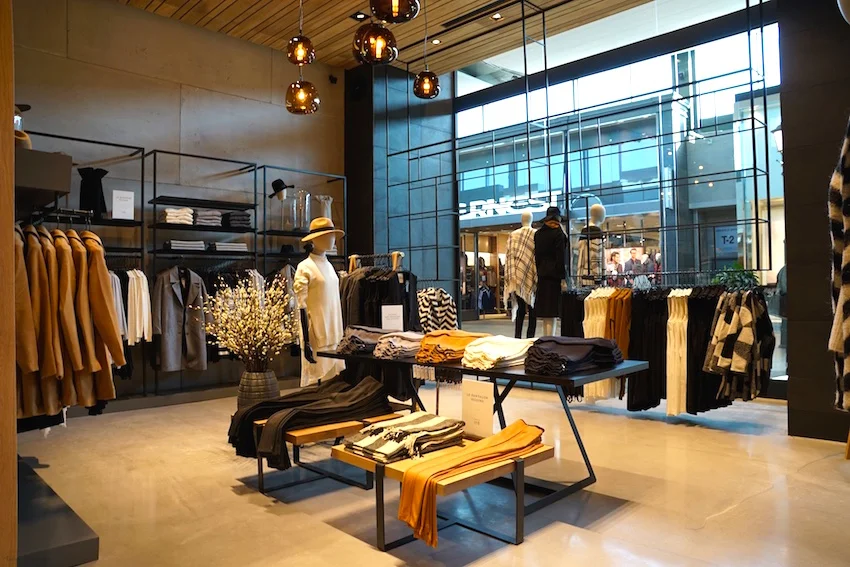 CF Carrefour Laval. Photo: Bestseller