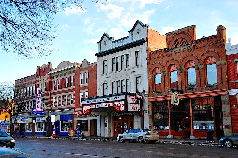 Whyte Avenue, Edmonton. Photo:&nbsp; www.flickr.com