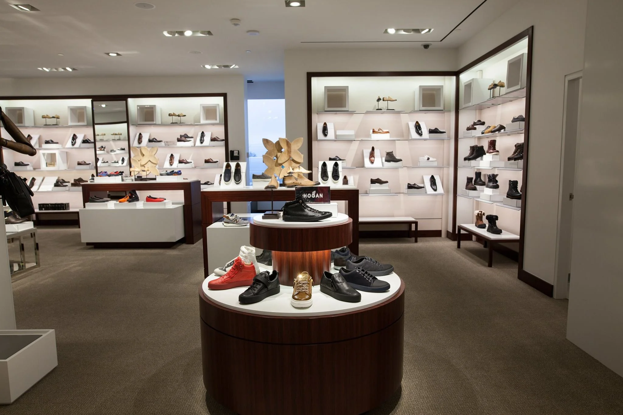 Inside Harry Rosen�s New Square One Flagship [Photos]