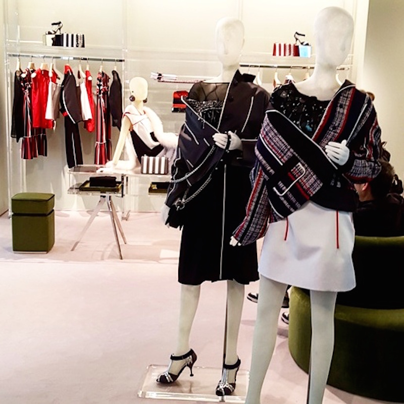 Women's ready-to-wear on 2. Photo: Helen Siwak of @Eco.Lux.Luv