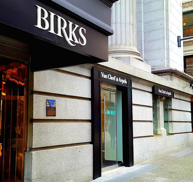 Street front entrance to the Birks shop-in-store at 698 W. Hastings Street. This photo shows the Granville Street entrance, and it was taken by Helen Siwak of @Eco.Lux.Luv