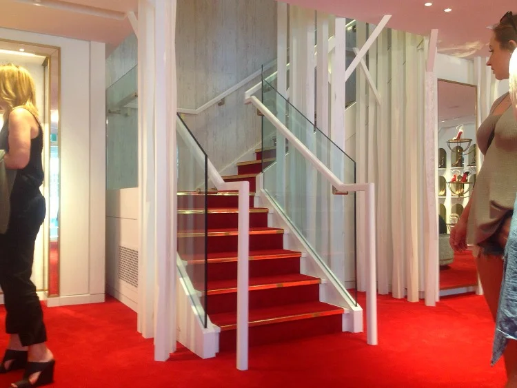 Stairway from the ground floor to the men's floor. 