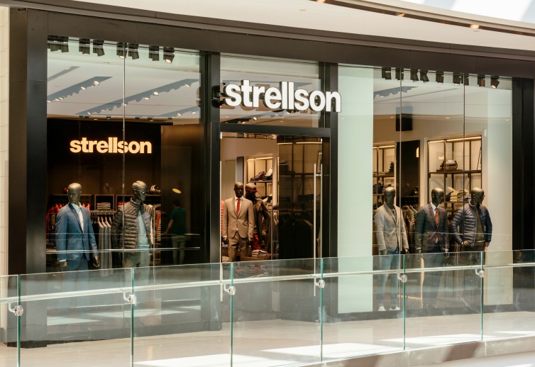 Niet essentieel Slapen Om te mediteren Inside Strellson's New Rideau Centre Store