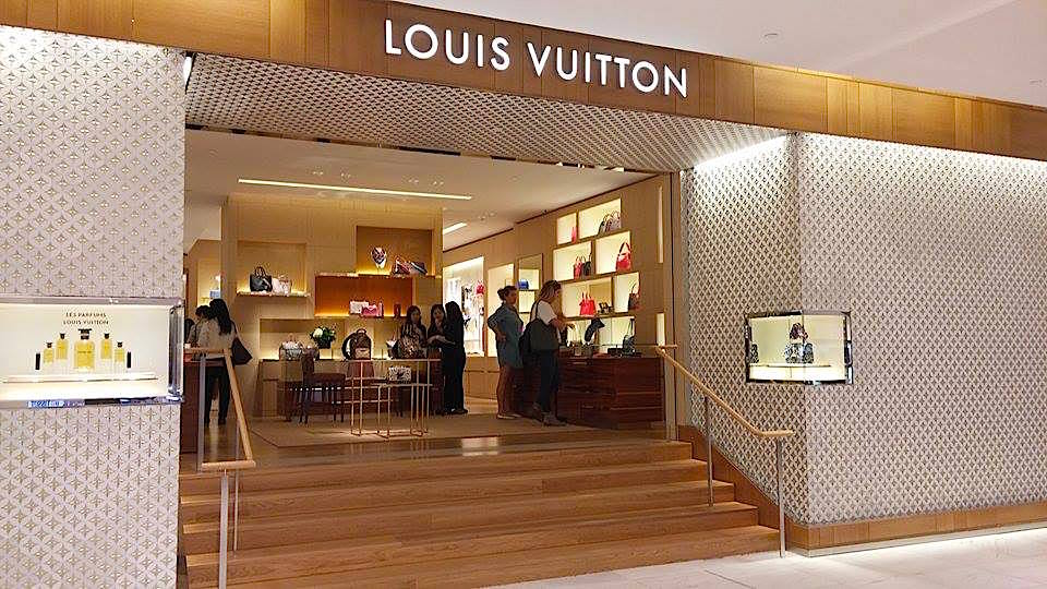 Louis Vuitton Boutique. Photo: Ritchie Po